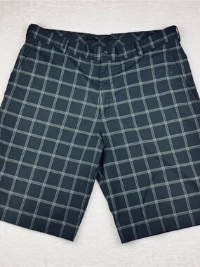 Nike Golf Performance plaid shorts in a black and white colorway. Men’s size 36.